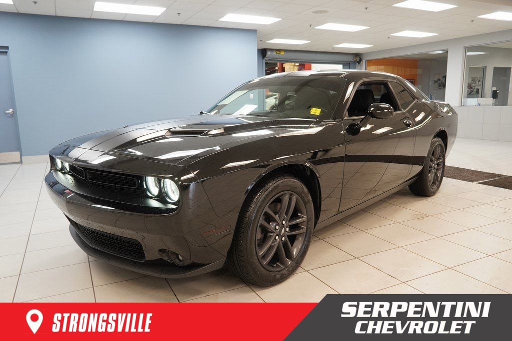 2019 Dodge Challenger SXT's photo