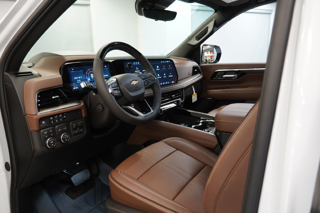 2027 Chevrolet Suburban High Country - Photo 6