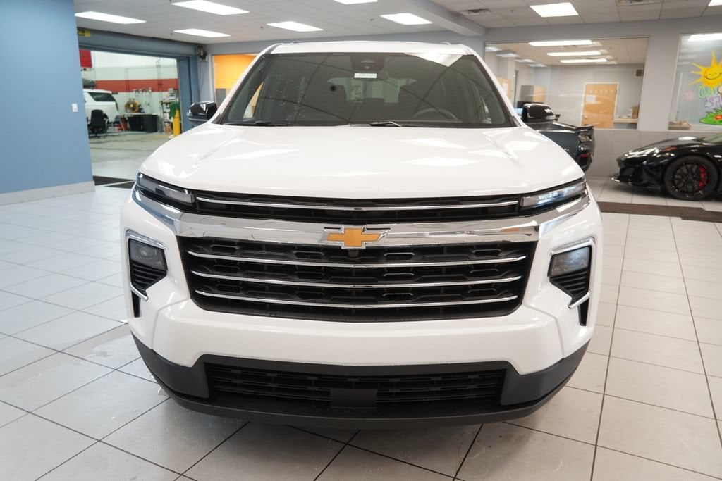 2027 Chevrolet Traverse LT - Photo 14
