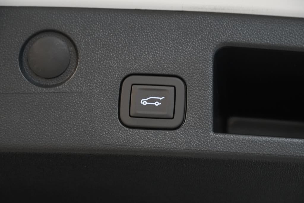 2027 Chevrolet Equinox LT - Photo 10