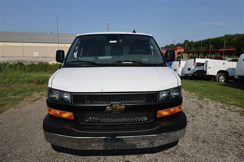 2025 Chevrolet Express Cargo Work Van - Photo 15