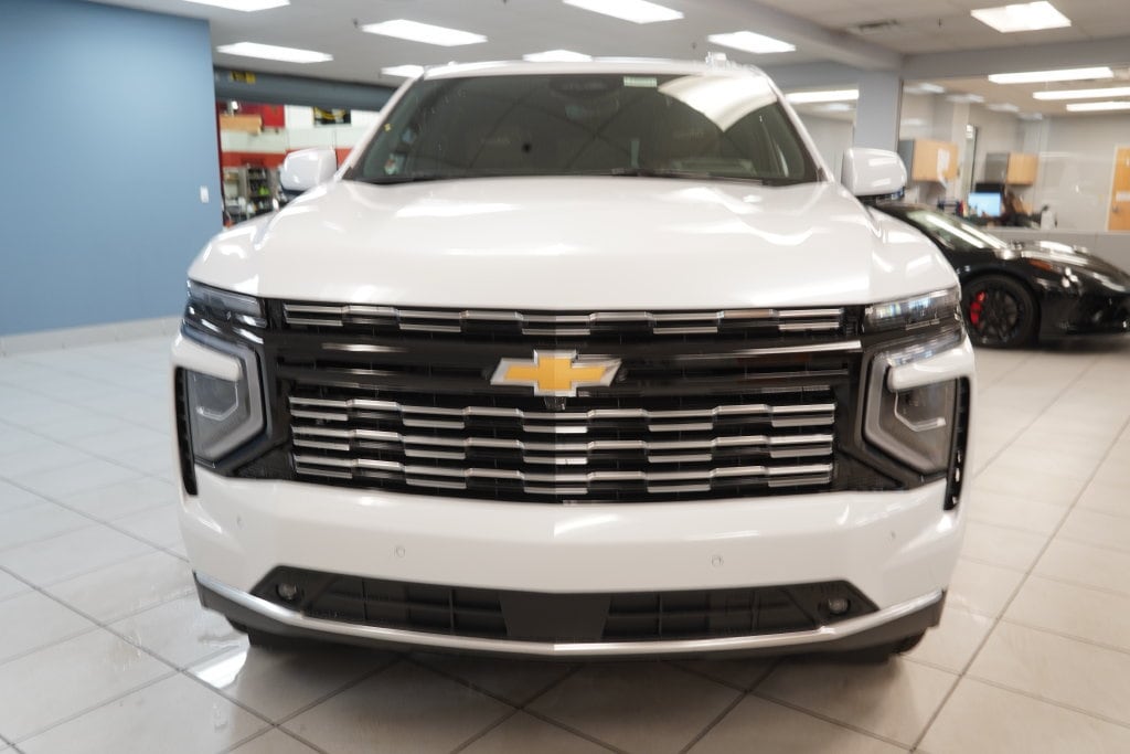 2027 Chevrolet Suburban High Country - Photo 17