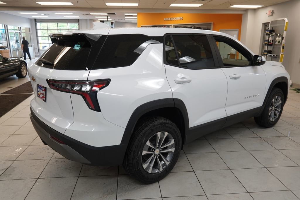 2026 Chevrolet Equinox LT - Photo 13