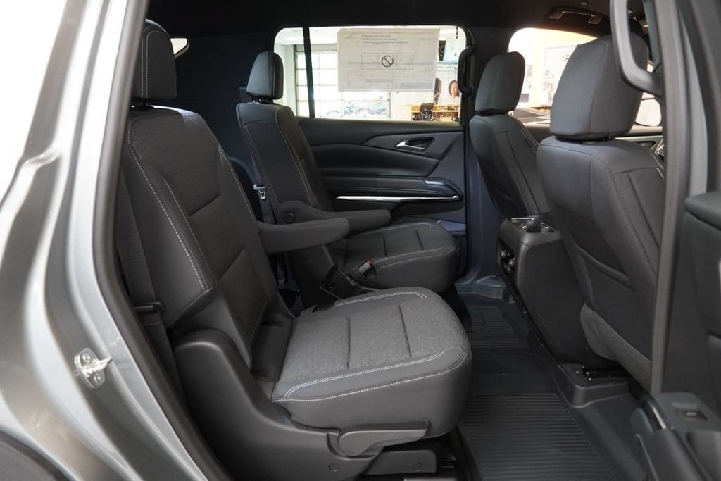 2026 Chevrolet Traverse LT - Photo 32