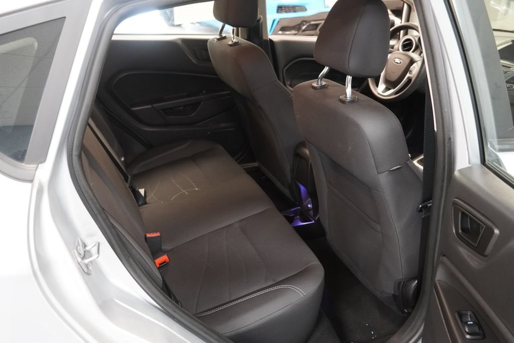 2018 Ford Fiesta SE - Photo 22