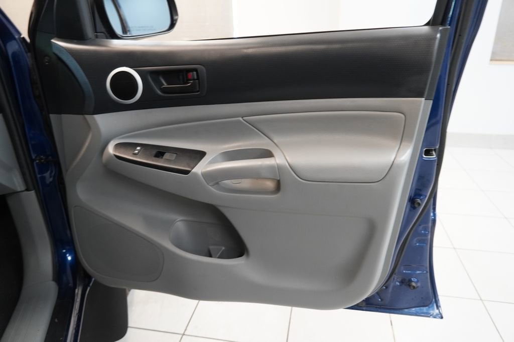 2015 Toyota Tacoma Base - Photo 30
