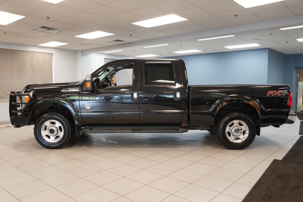 Used 2015 Ford Super Duty F-250 SRW Lariat Truck Crew Cab