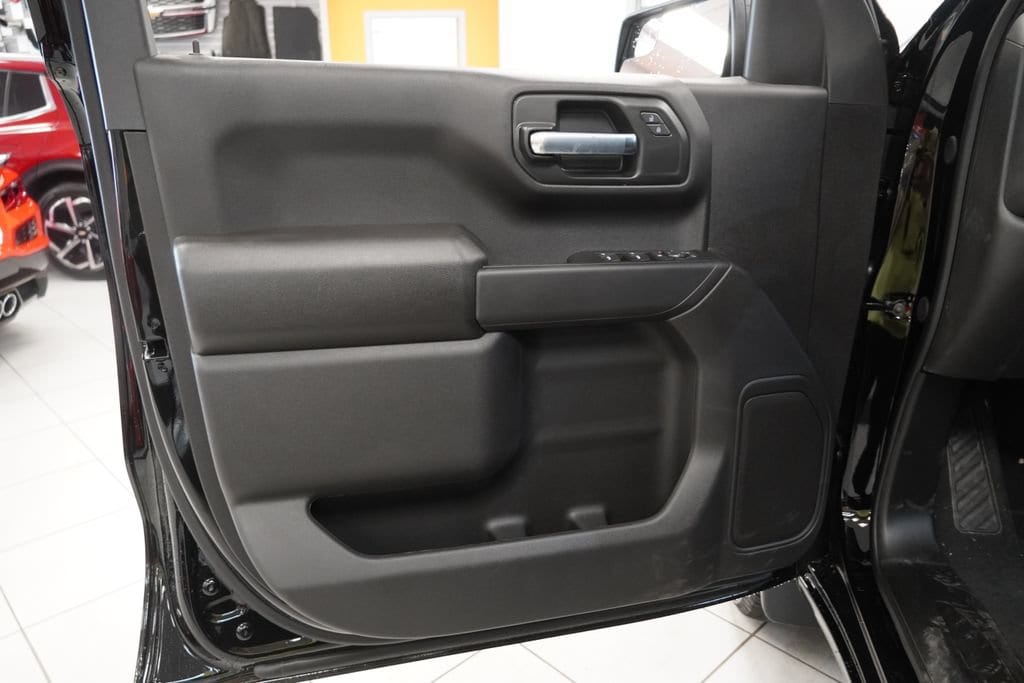 2026 Chevrolet Silverado 1500 Custom - Photo 15
