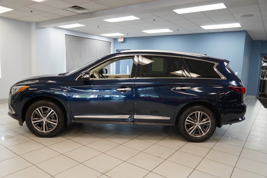 Used 2017 INFINITI QX60 Base with VIN 5N1DL0MM9HC526784 for sale in Strongsville, OH
