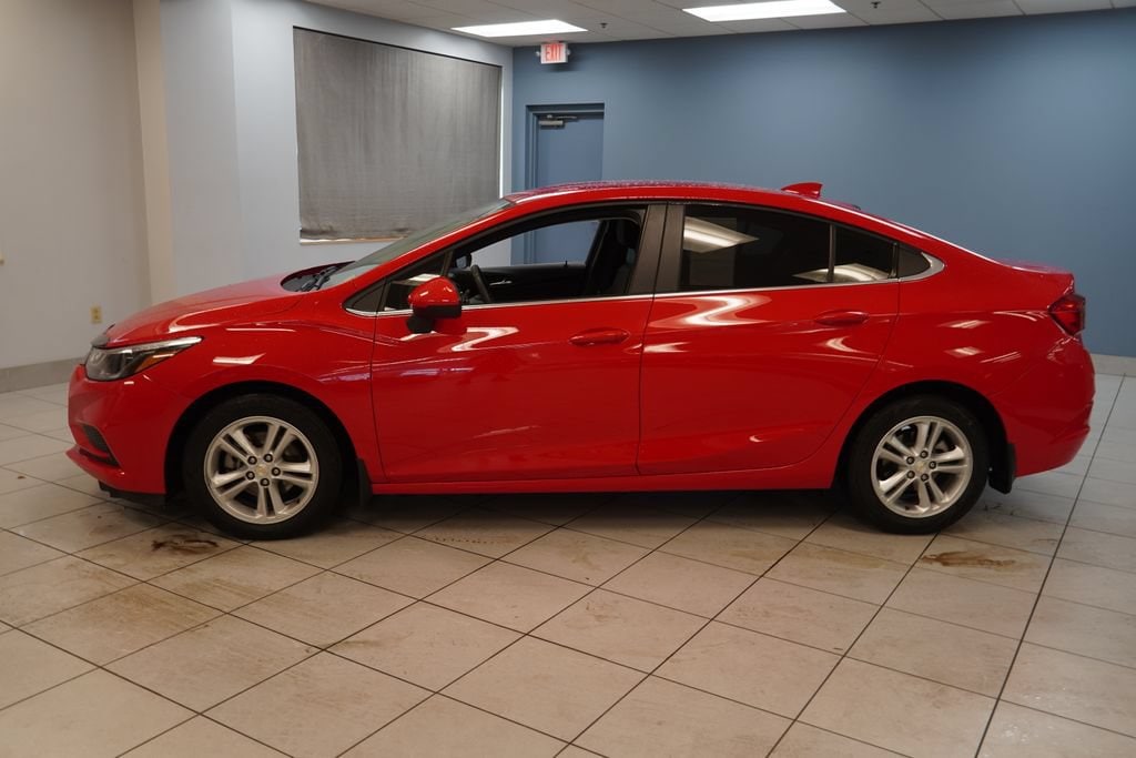 Used 2018 Chevrolet Cruze LT Hatchback