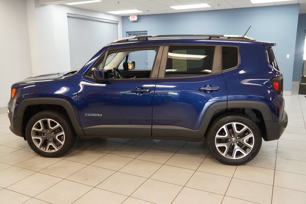 Used 2017 Jeep Renegade Latitude with VIN ZACCJBBBXHPG49427 for sale in Strongsville, OH