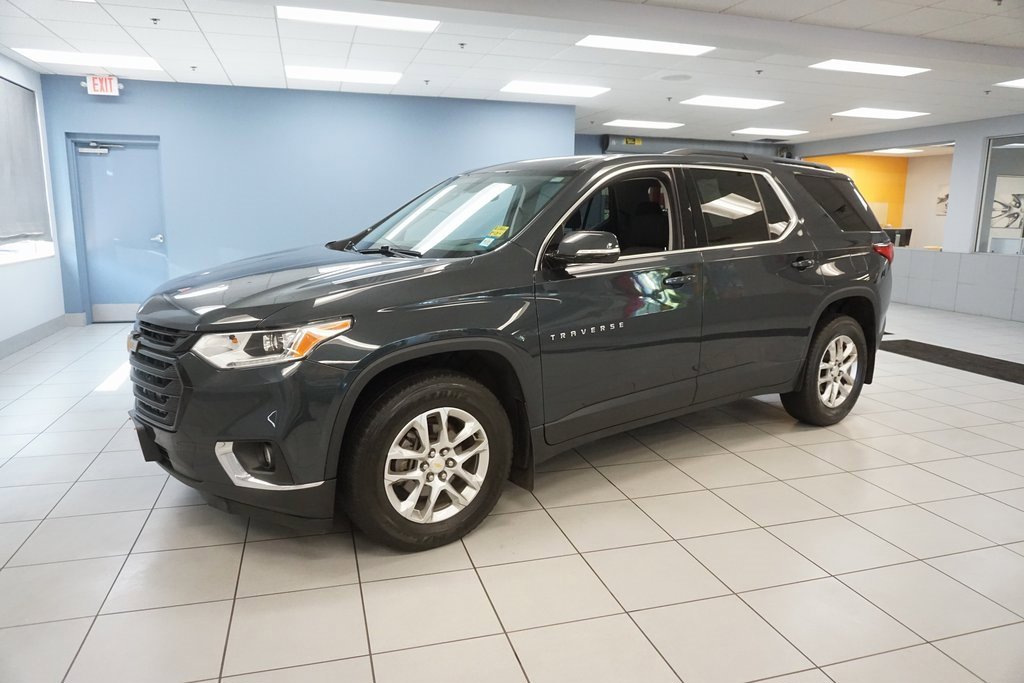 Used 2019 Chevrolet Traverse 1LT with VIN 1GNEVGKW1KJ297995 for sale in Strongsville, OH