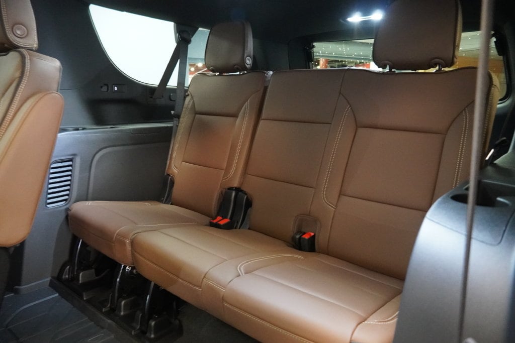 2027 Chevrolet Suburban High Country - Photo 31