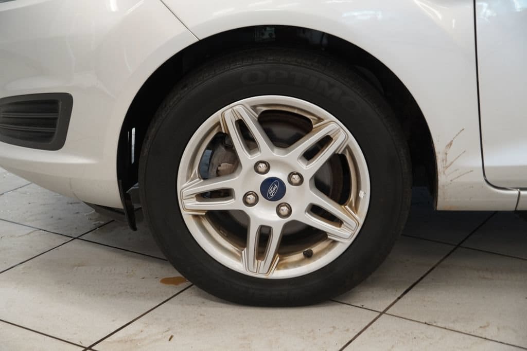 2018 Ford Fiesta SE - Photo 18