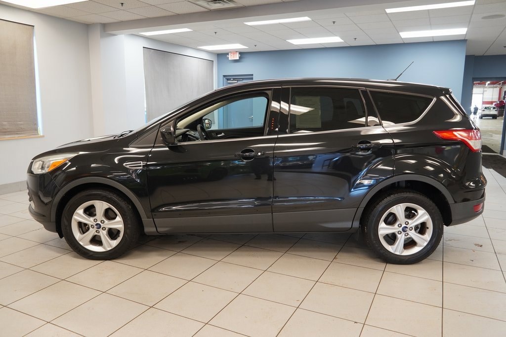 Used 2015 Ford Escape SE SUV