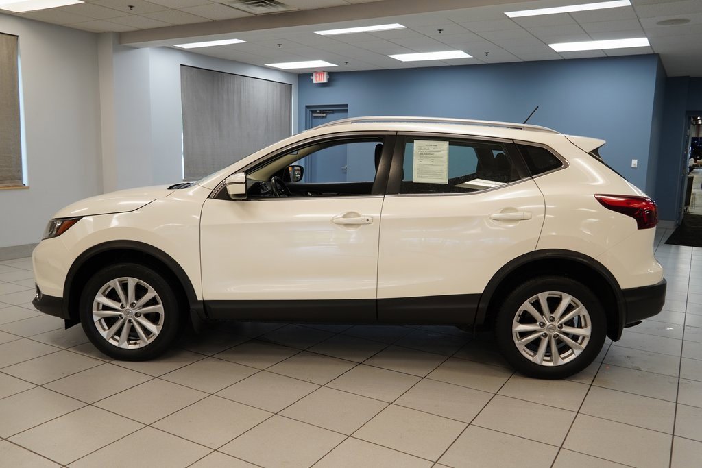 Used 2017 Nissan Rogue Sport SV with VIN JN1BJ1CR0HW119362 for sale in Strongsville, OH