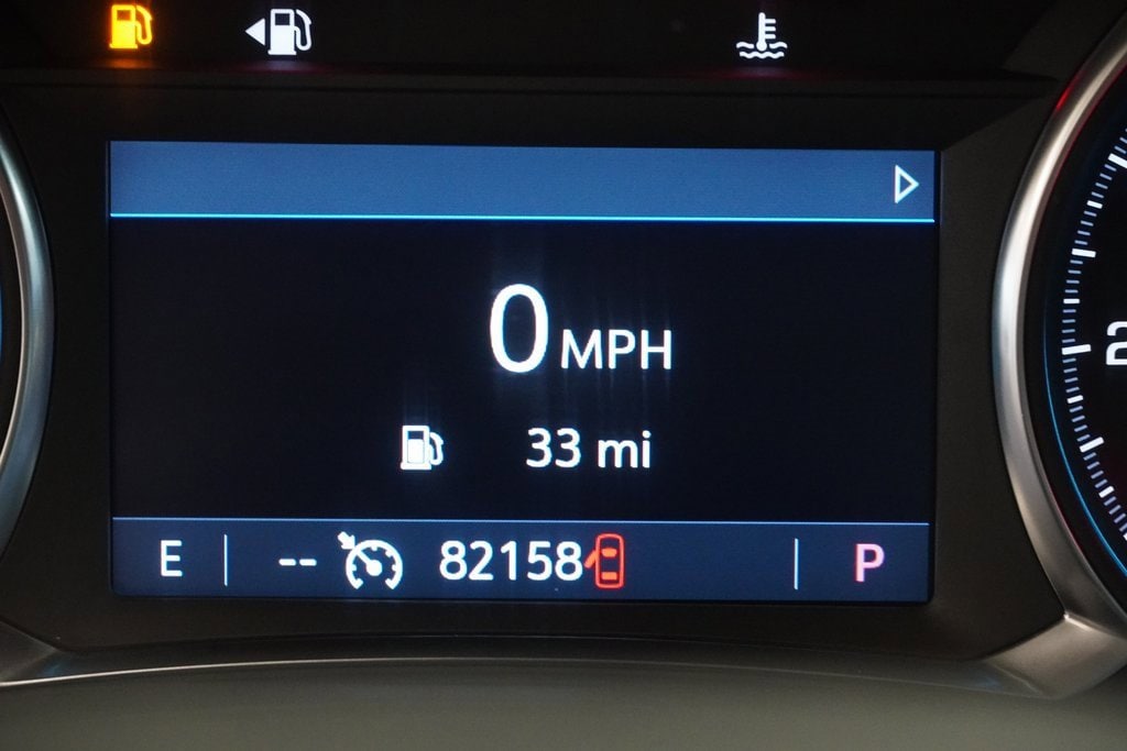 Used 2023 Chevrolet Traverse LT Cloth SUV