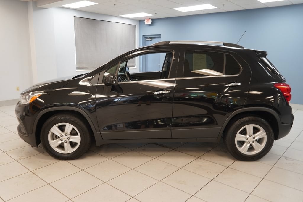 Used 2020 Chevrolet Trax LT with VIN KL7CJLSB3LB089143 for sale in Strongsville, OH