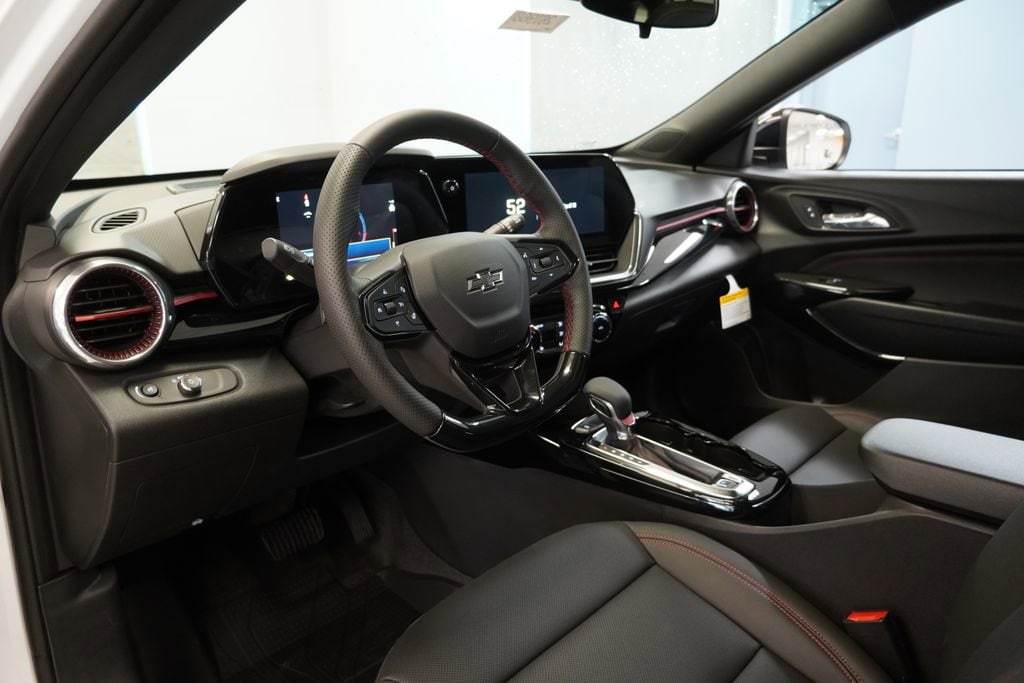 2026 Chevrolet Trax RS - Photo 6