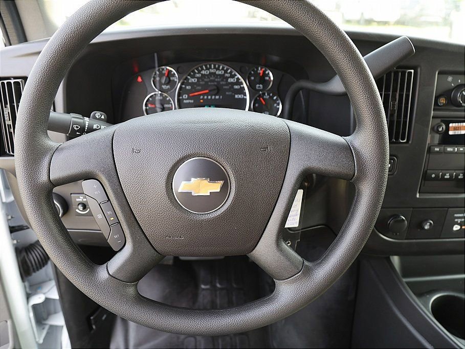 2025 Chevrolet Express Cargo Work Van - Photo 27