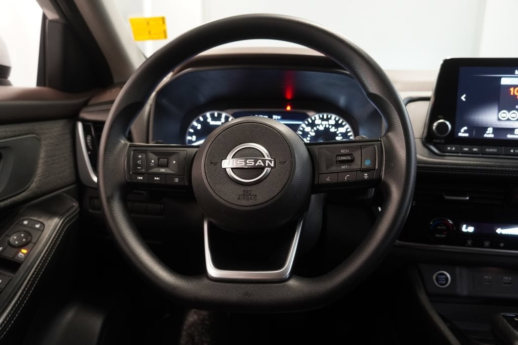 2022 Nissan Rogue SV - Photo 17