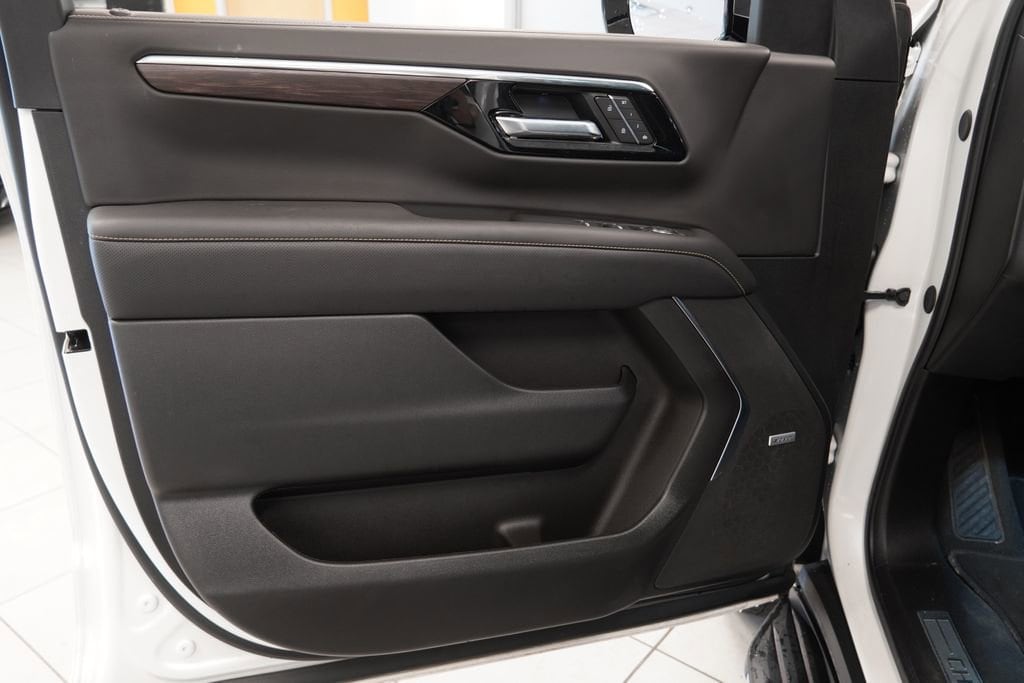 2025 Chevrolet Tahoe Premier - Photo 20