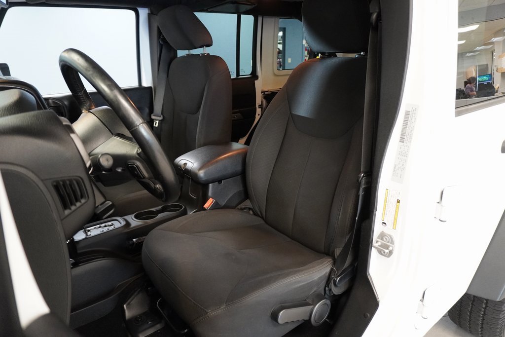 2016 Jeep Wrangler Unlimited Sport photo 3
