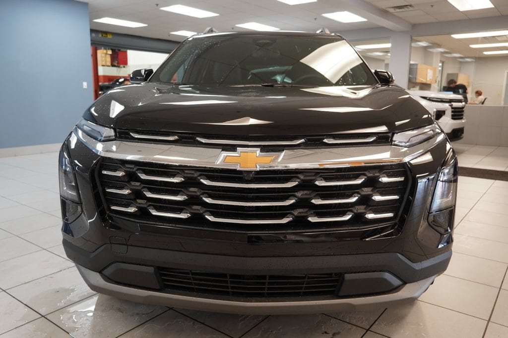 2027 Chevrolet Equinox LT - Photo 14