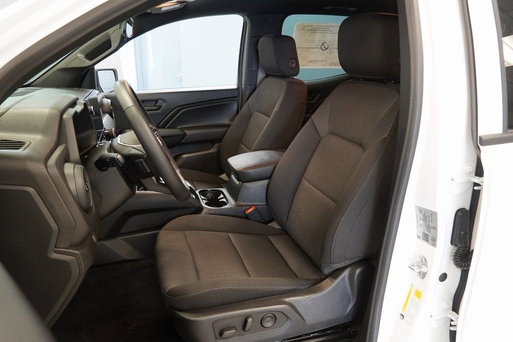 New 2025 Chevrolet Colorado WT/LT Truck