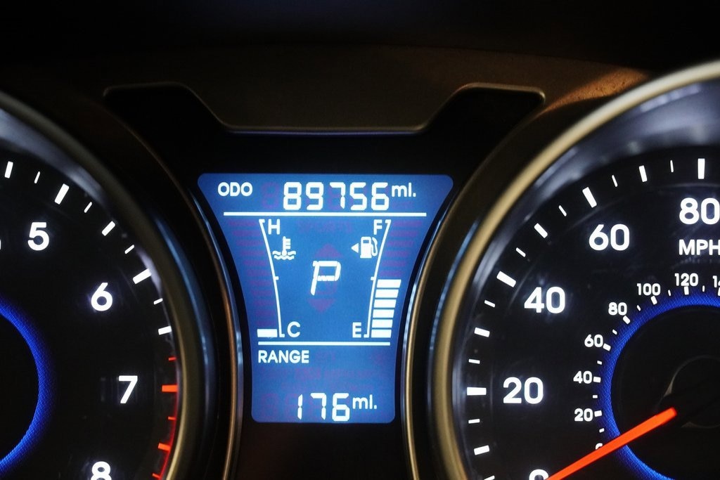 Used 2013 Hyundai Veloster Base w/Black Hatchback