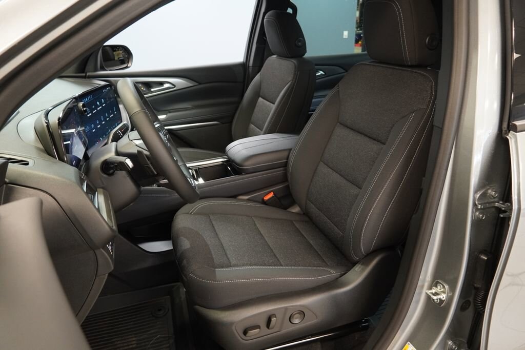 New 2026 Chevrolet Traverse LT SUV