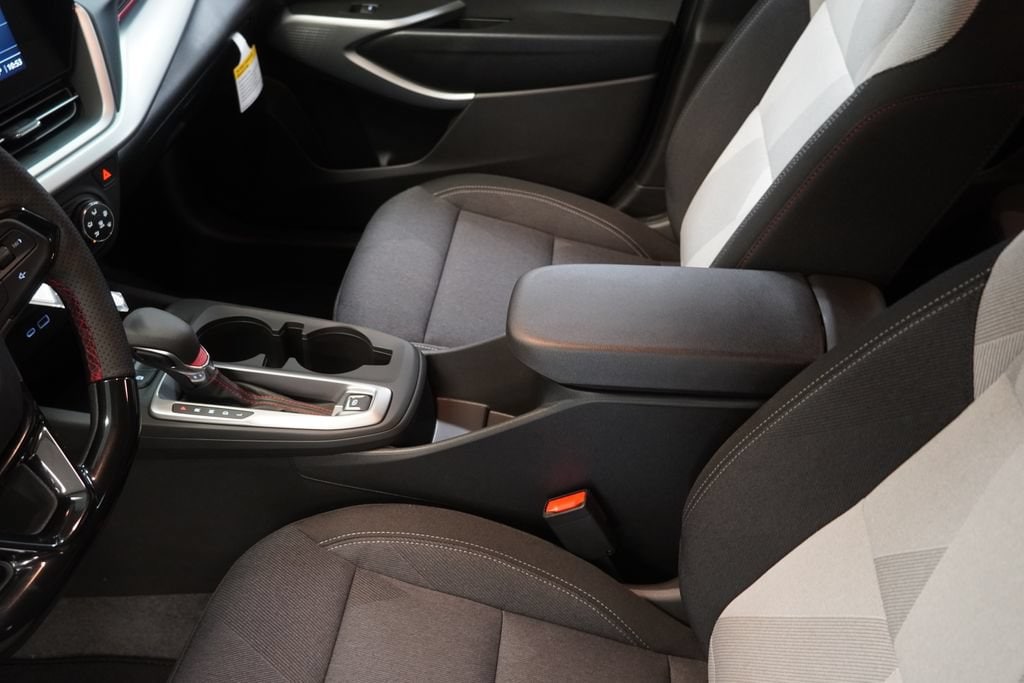 2026 Chevrolet Trax RS - Photo 7