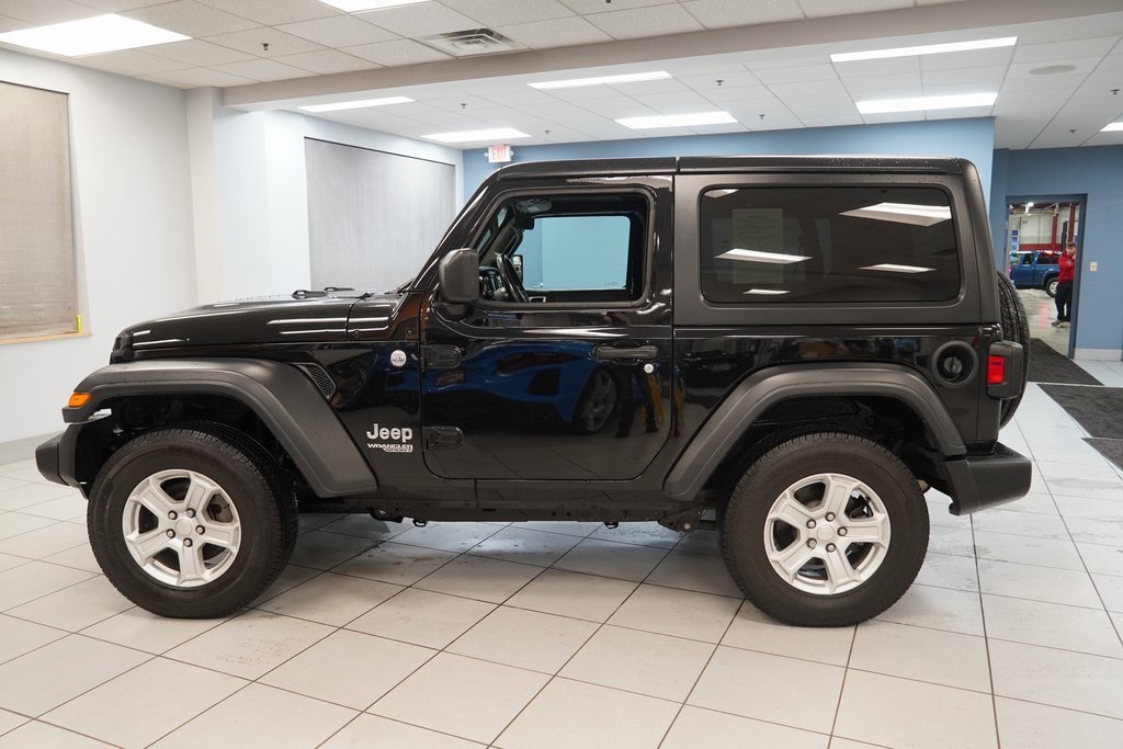 2018 Jeep Wrangler Sport S photo 2