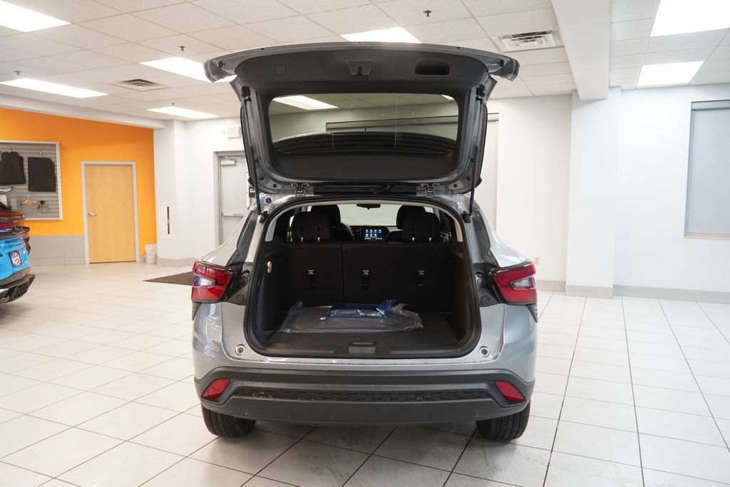 2026 Chevrolet Trax LS - Photo 8