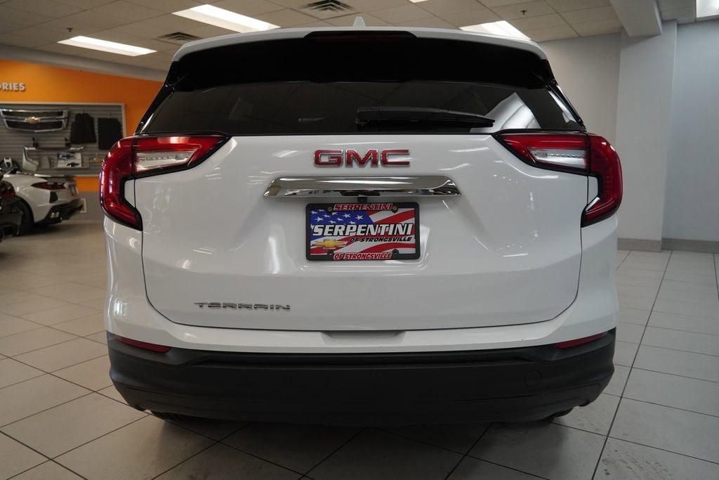 2024 GMC Terrain SLE - Photo 18
