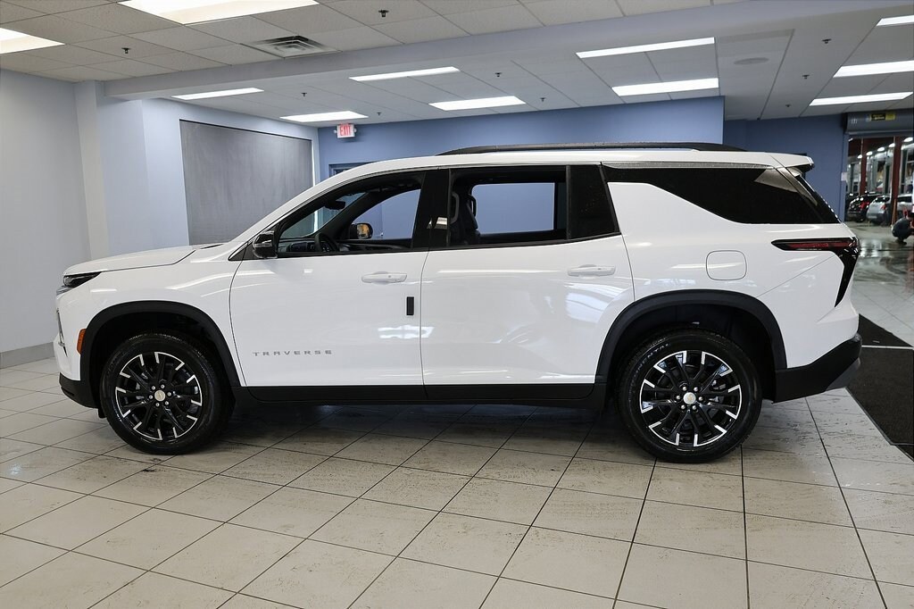 New 2026 Chevrolet Traverse LT SUV