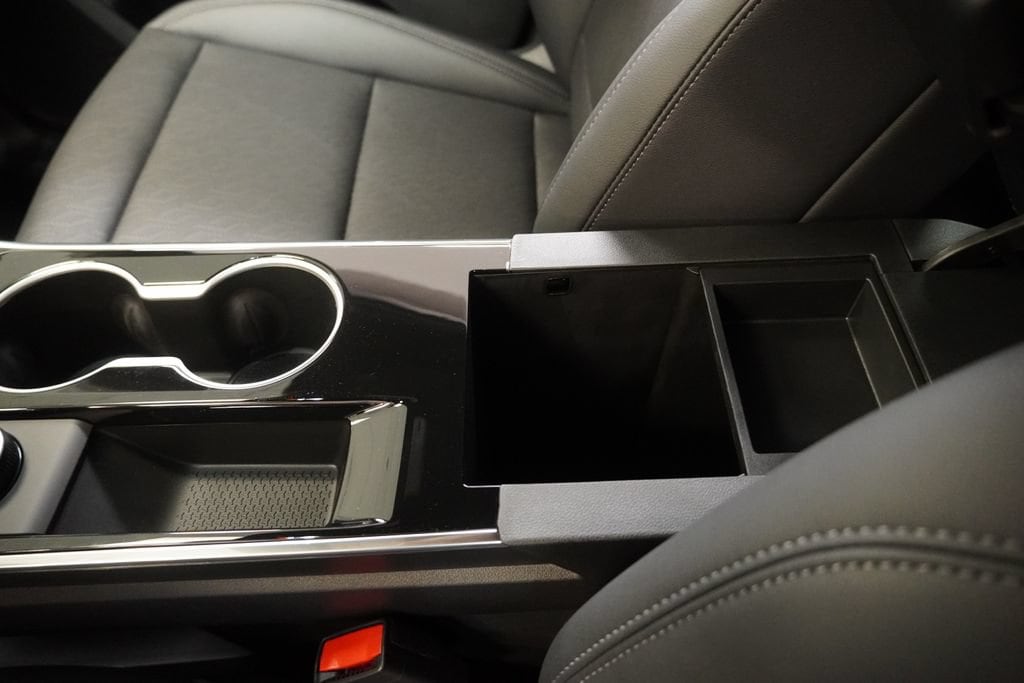 2027 Chevrolet Equinox LT - Photo 25