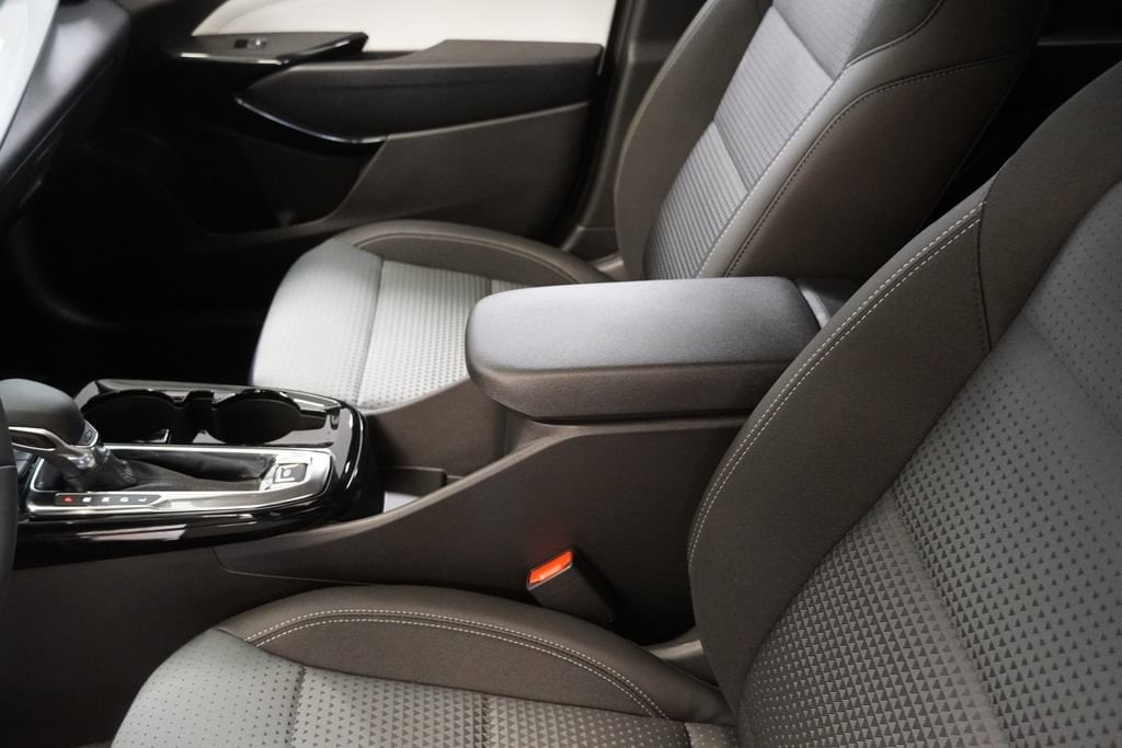 2026 Chevrolet Trax LT - Photo 7