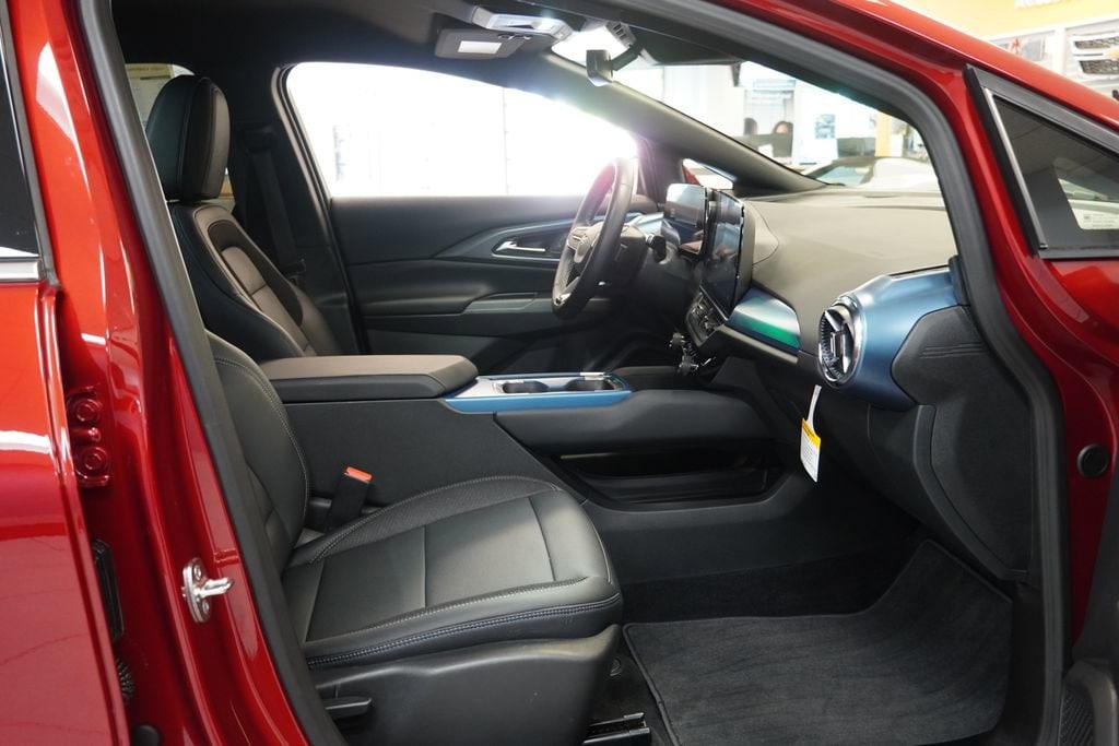 2026 Chevrolet Equinox EV 2LT - Photo 26