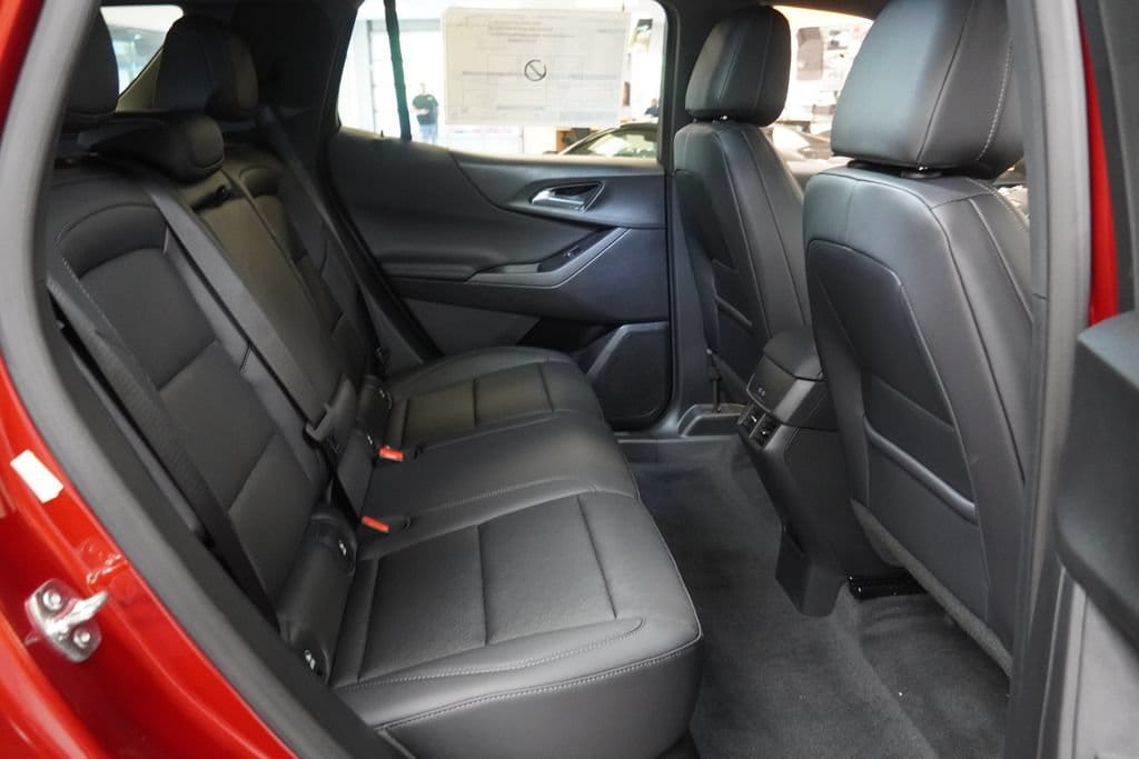 2027 Chevrolet Equinox LT - Photo 32