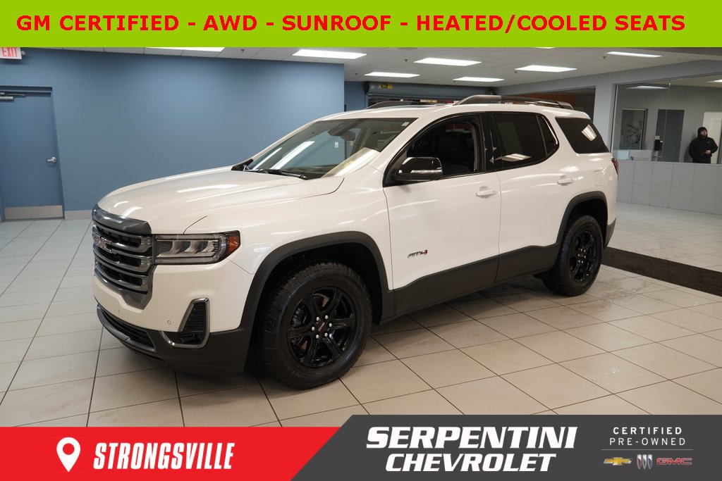 2023 GMC Acadia AT4's photo