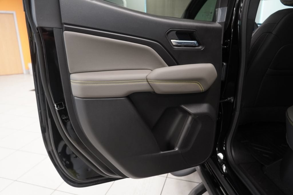 2026 Chevrolet Colorado ZR2 - Photo 26