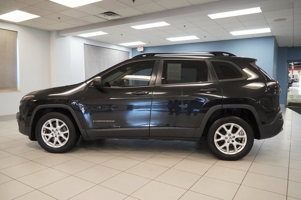 Used 2015 Jeep Cherokee Sport with VIN 1C4PJLAB0FW607910 for sale in Strongsville, OH
