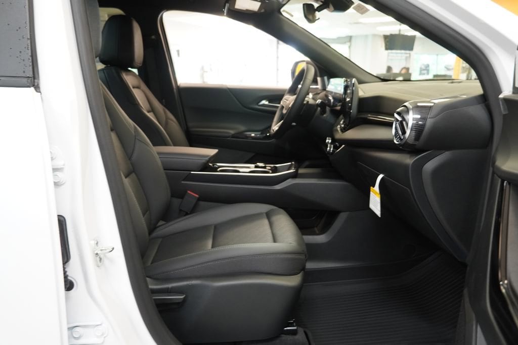 2026 Chevrolet Equinox LT - Photo 26