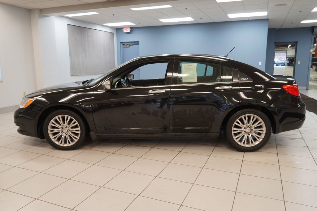 Used 2012 Chrysler 200 Limited with VIN 1C3CCBCB7CN298040 for sale in Strongsville, OH