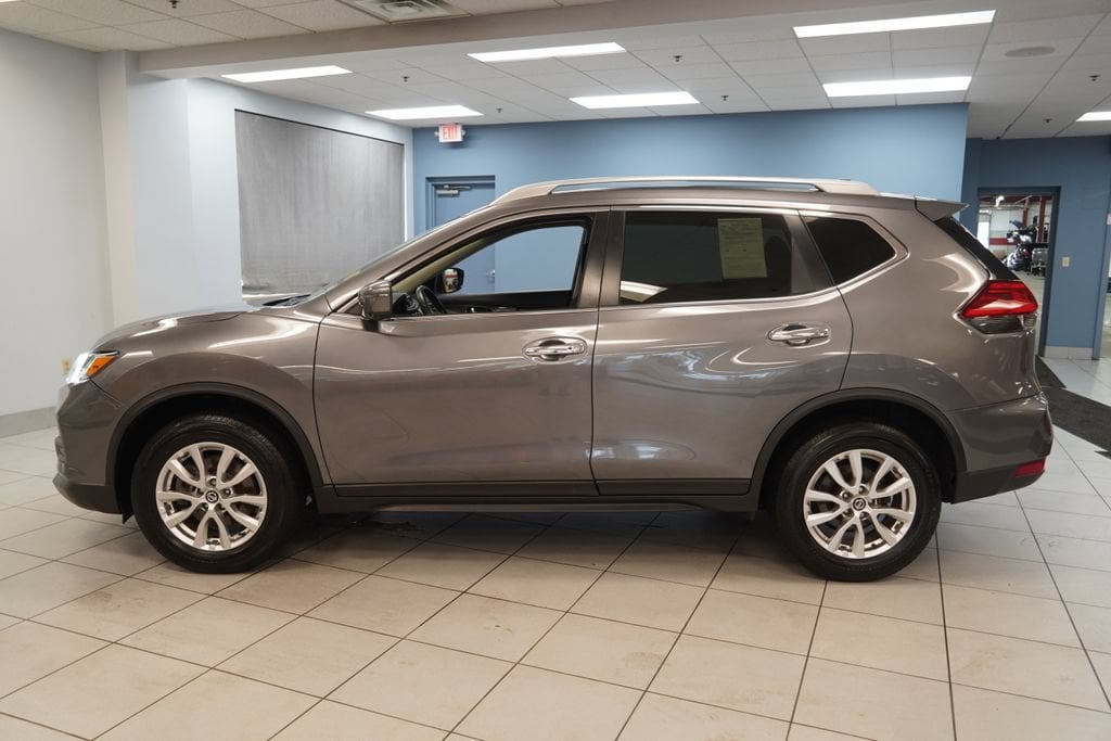 Used 2017 Nissan Rogue SV SUV