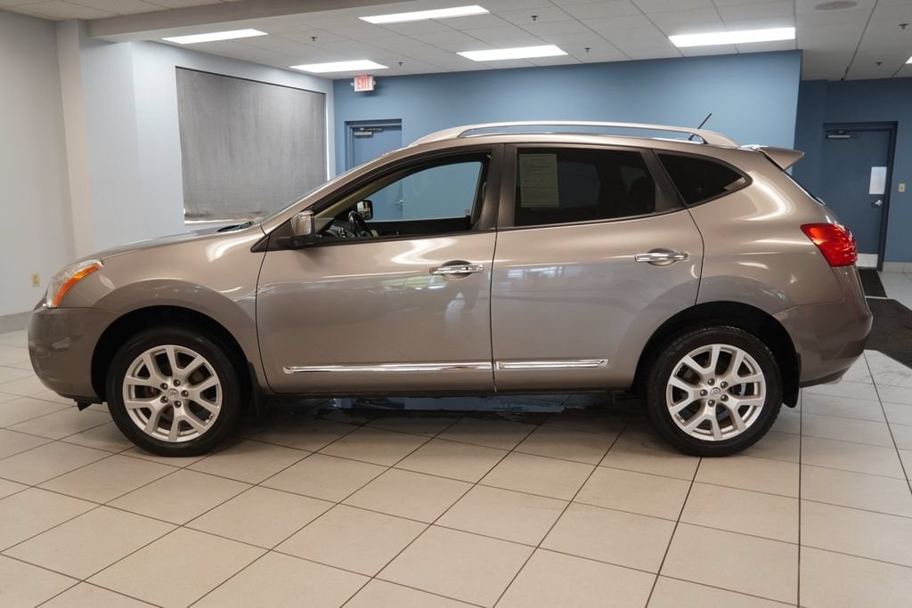 Used 2013 Nissan Rogue SV w/SL Pkg SUV