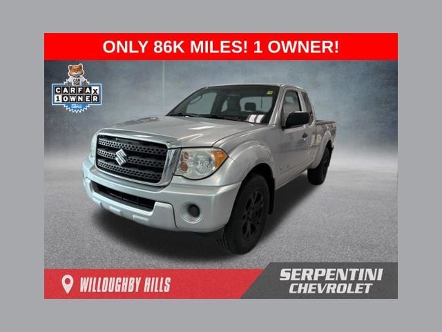 2011 Suzuki Equator Exended Cab Sport 6' Bed 4x4's photo