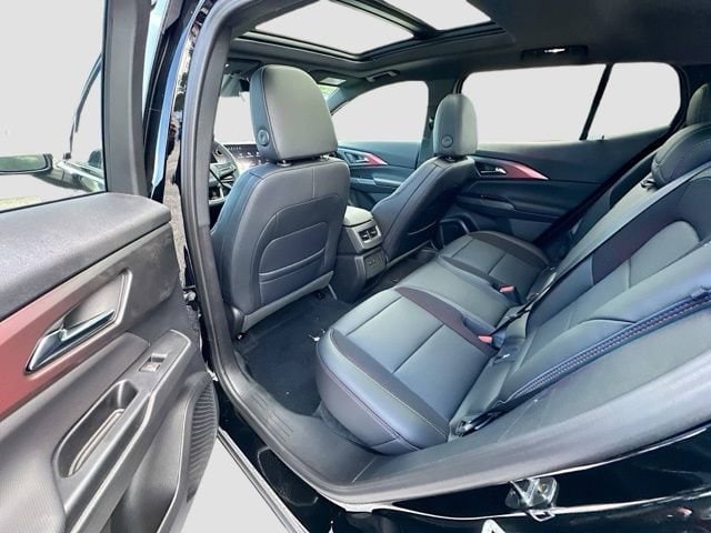 2025 Chevrolet Equinox EV RS - Photo 16