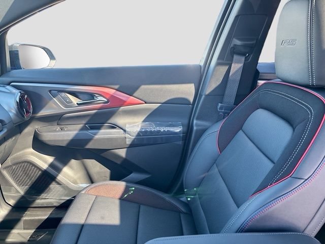 2026 Chevrolet Equinox EV RS - Photo 21